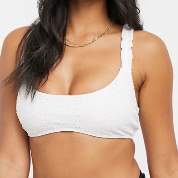 Hollister White Lace Eyelet Bikini Swim Top Large - Picture 1 of 8